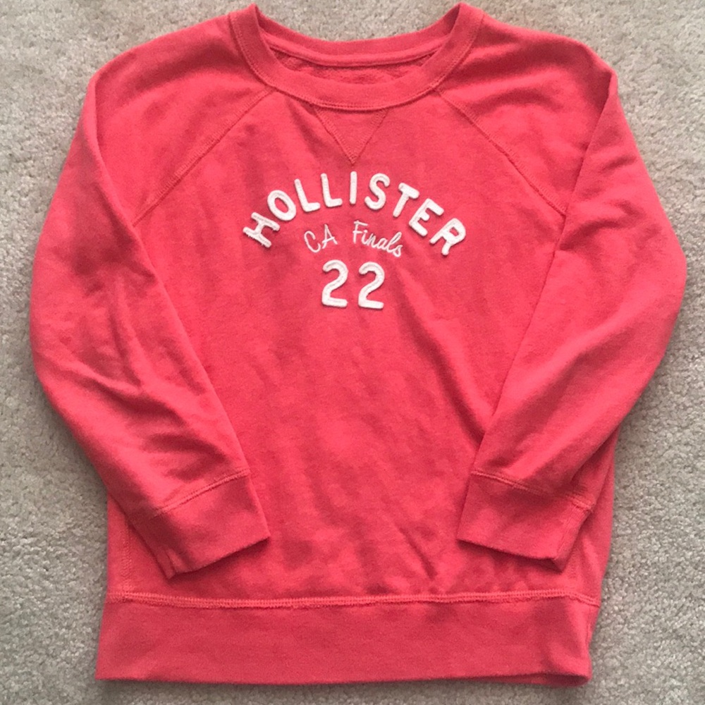 Hollister quarter length crew neck sweater